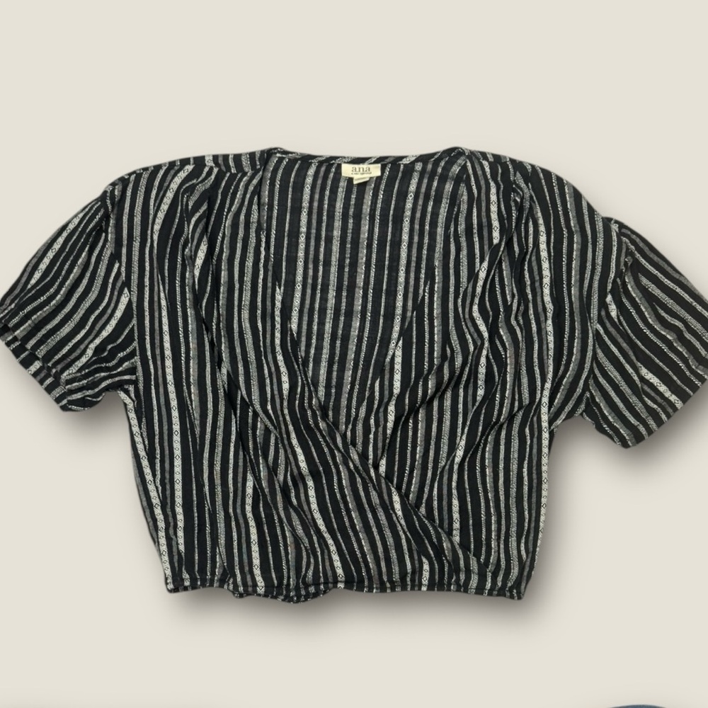 a.n.a Charcoal and Light Gray Striped Blouse Cinched hem‎ size M deep V